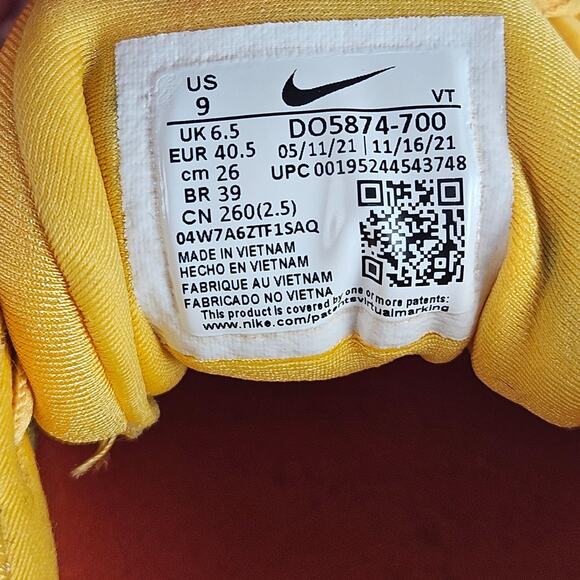 Nike Air VaporMax Plus Womens 9 Sneakers Shoes Go The Extra Smile DO5874-700 - Picture 3 of 10